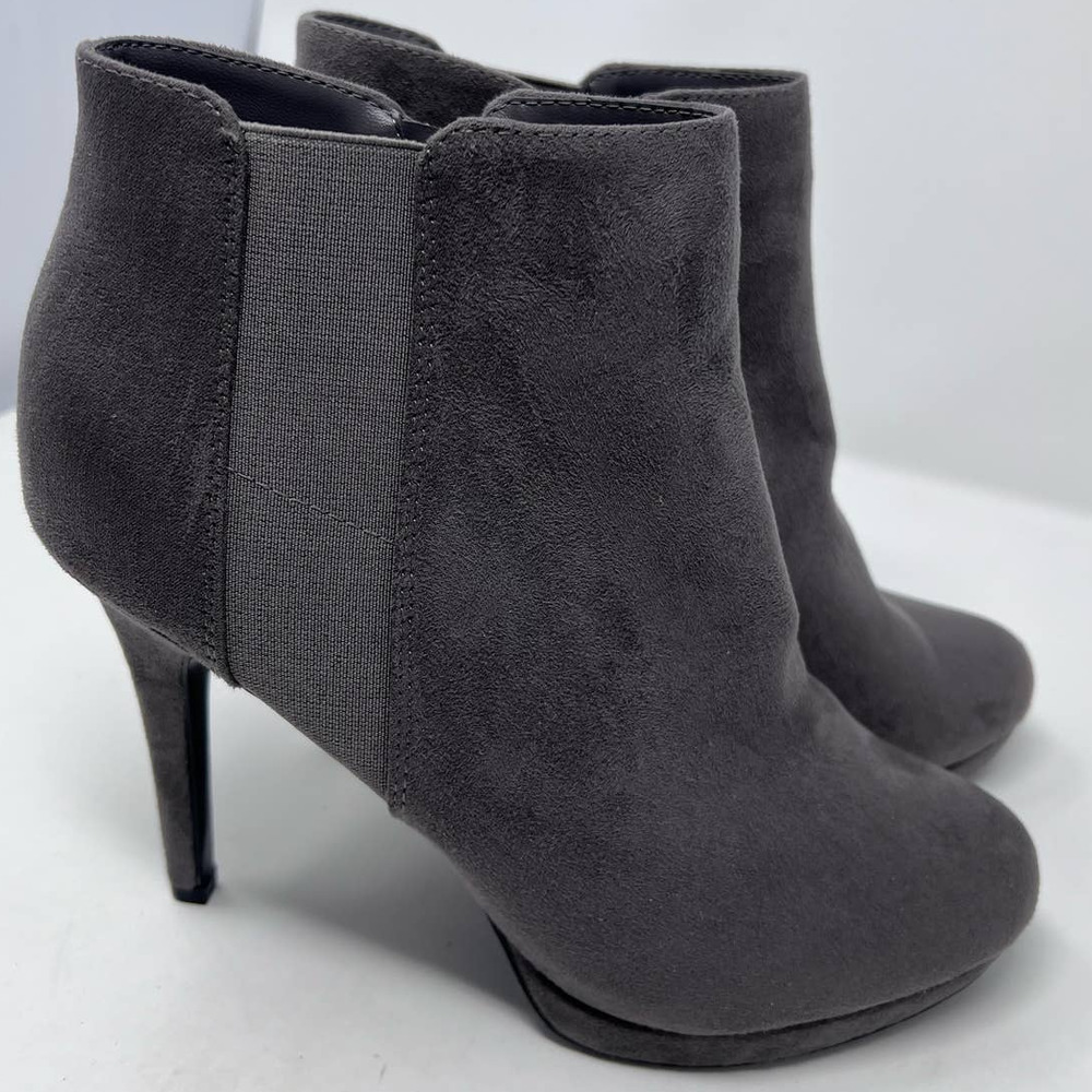 Apt. 9 Women's Biennial Grey Faux Suede High Heels Booties Size 9 1/2 M